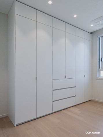 2단형 붙박이장